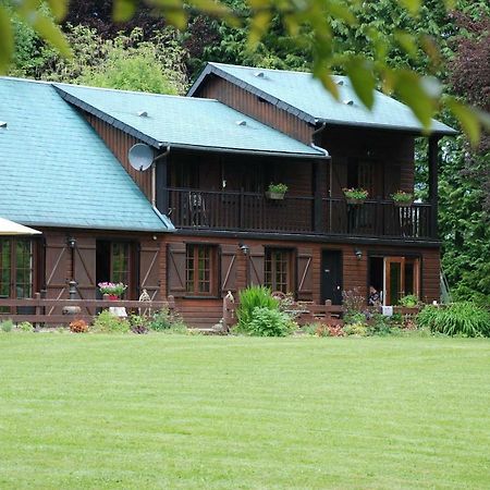 Spruce Lake Sauviat-sur-Vige Exterior foto